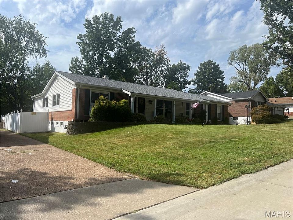 1st image of 1475 Lisa Dr
