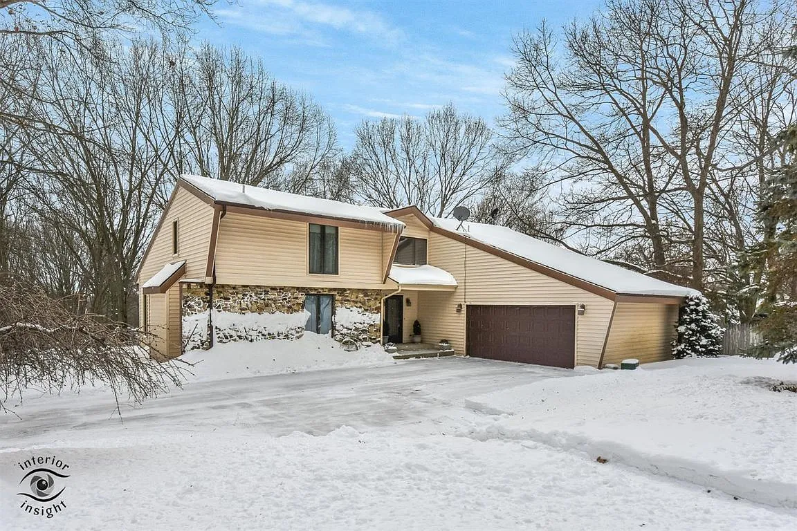 5114 W Tokay Dr photo 1