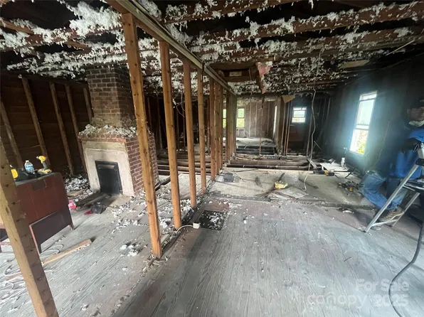 85 Cline Ct SW, Concord, NC 28025