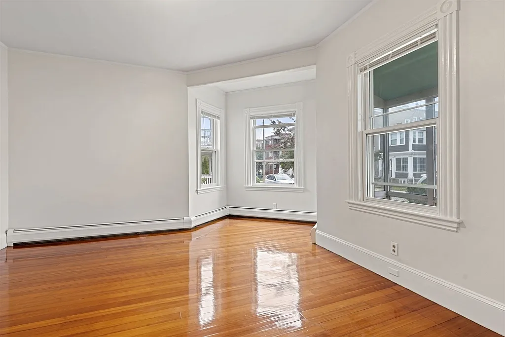 Building Photo - 247 Park St #1