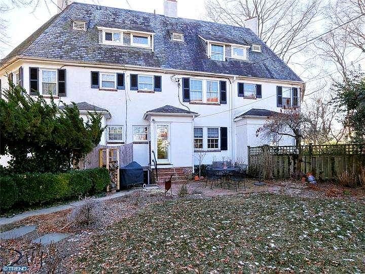 2nd image of 9 Crawford Cir
