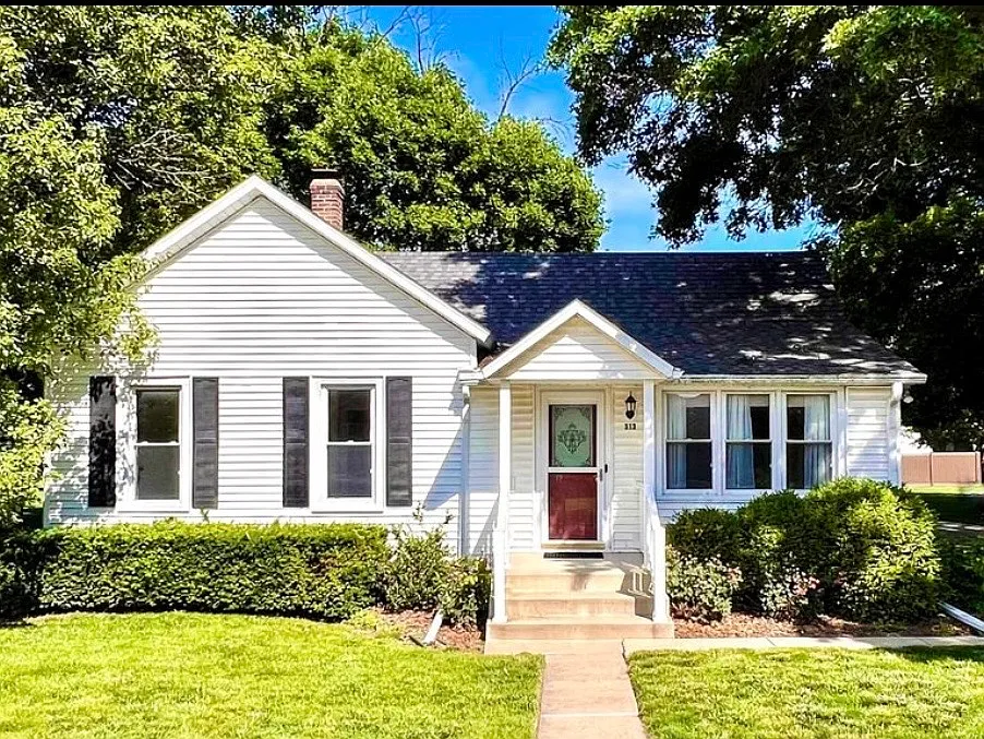 2 bed, 2008 sqft, $2,400 — Photo 4