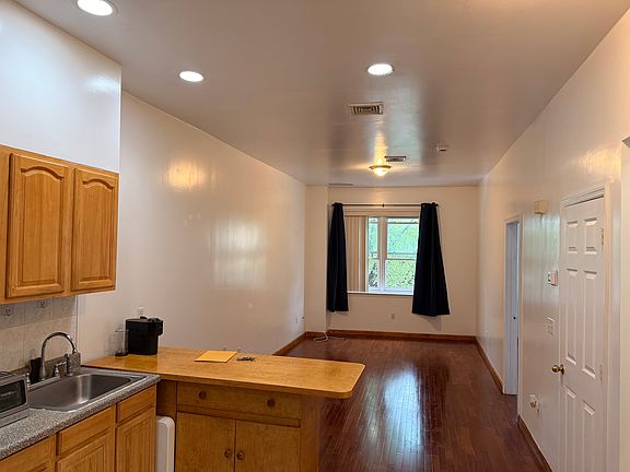 2nd image of 217 Main St #F
