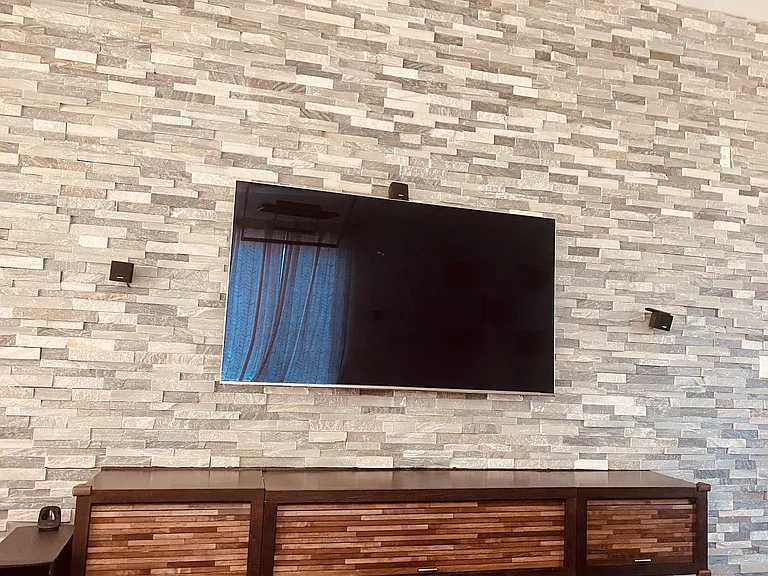 216 Odyssey Ln — Photo 1