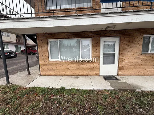 839 Cedar St Photo 1