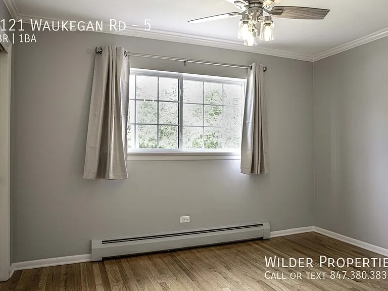 1121 Waukegan Rd #5 — Photo 8