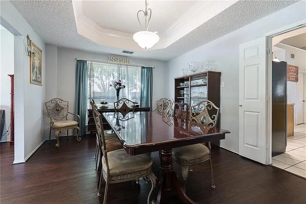 2409 Homestead Drive - 1 — Photo 4