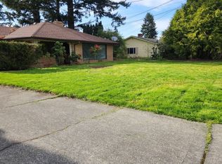 6828 Armar Rd #B, Marysville, WA 98270