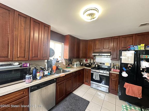 5th image of 273 Wingham St Floor 1