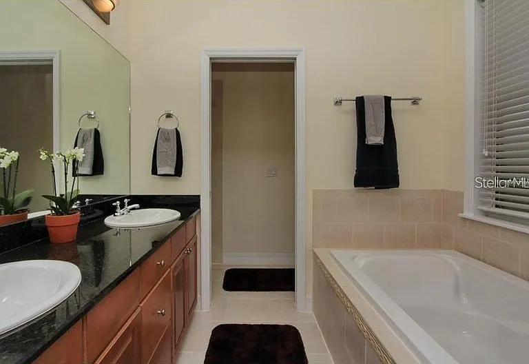 2902 Hansen Manor Ln — Photo 12