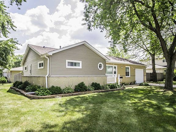 3rd image of 245 Bradley Ln