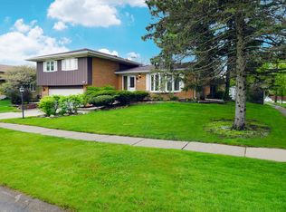 6540 Cedar Rd, Oak Forest, IL 60452