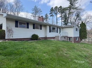 9088 Echo Ln, Athens, OH 45701
