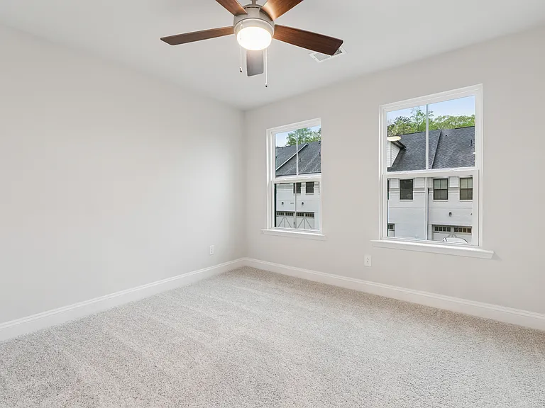 407 Renwood Trl — Photo 8