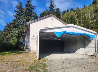 303 9th St, Garibaldi, OR 97118