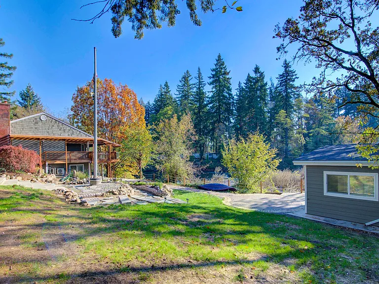 726 N Shepherd Rd — Photo 49