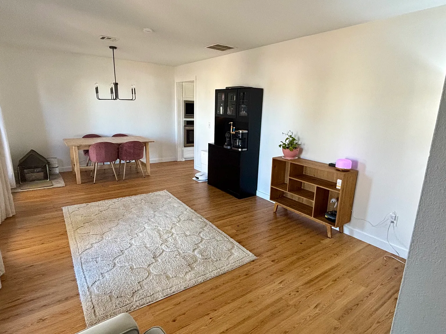 8705 Lakeaire Dr — Photo 2