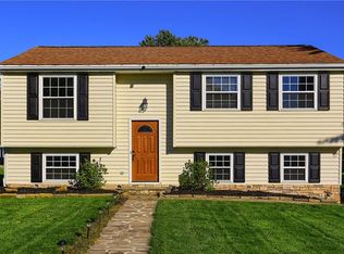 270 Satellite Dr, Freedom, PA