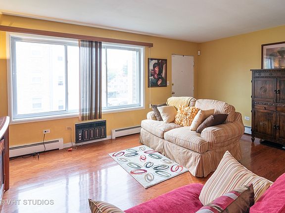 3rd image of 1020 W Washington Blvd #3C
