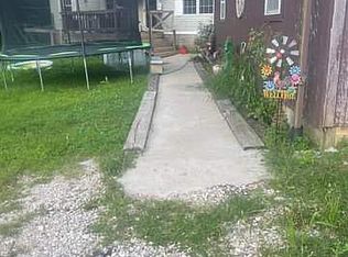 333 Arbuckle Creek Rd, Leon, WV 25123