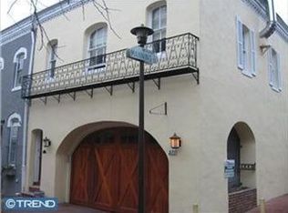 271 S Van Pelt St #2, Philadelphia, PA 19103