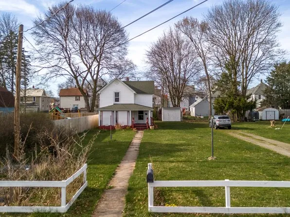 113 E Vanderbilt St, Athens, PA 18810