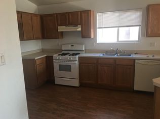 2400 Sun Gate Trl SW, Albuquerque, NM 87121