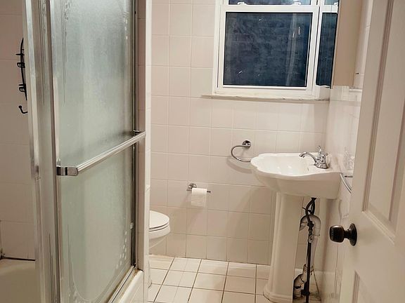 5th image of 1026 Ellsworth St Floor 3