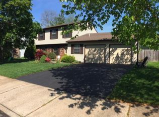 7 Stowe Ln, Howell, NJ 07731