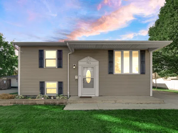 323 Karen Ave, Romeoville, IL 60446