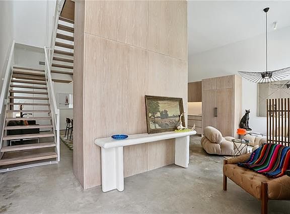 4th image of 1435 Euterpe St