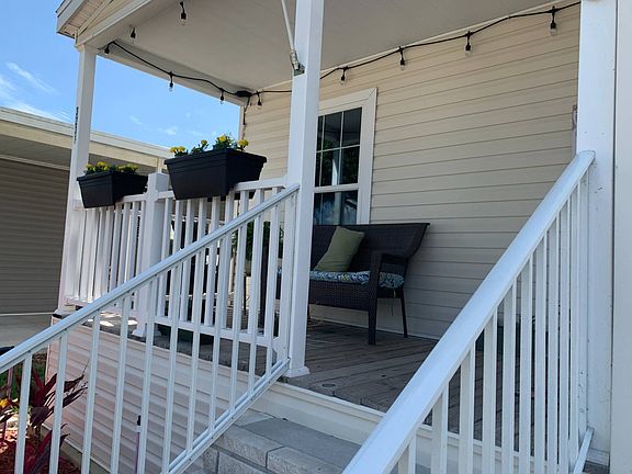3rd image of 3231 Bending Oak Dr