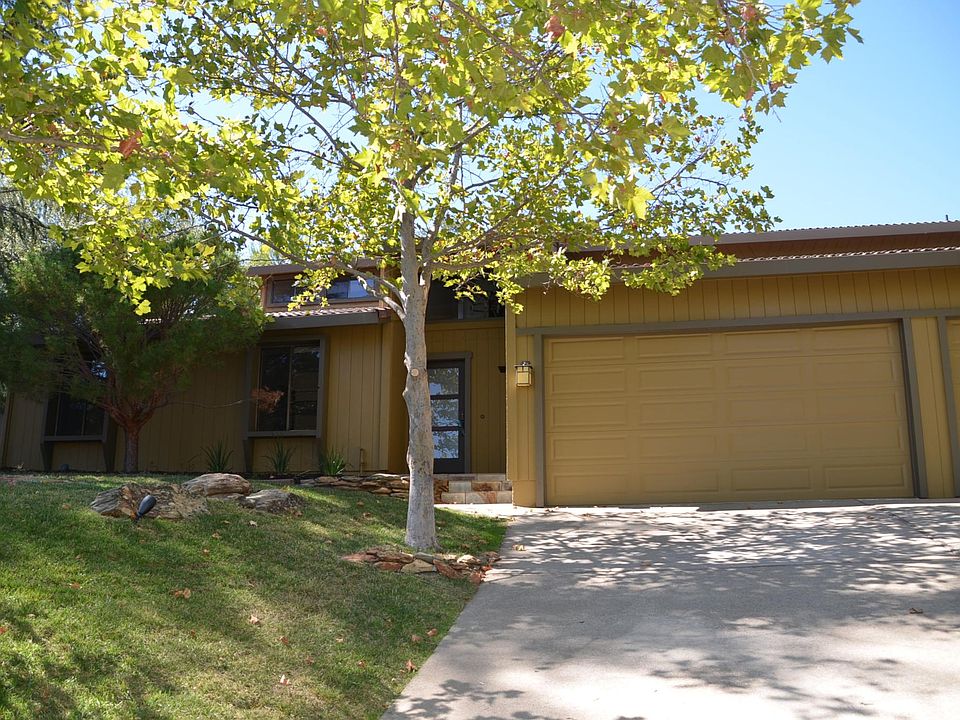 1st image of 2030 Crest Mar Cir