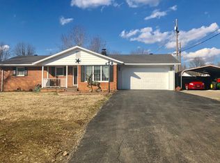 811 W 7th St, Beaver Dam, KY 42320