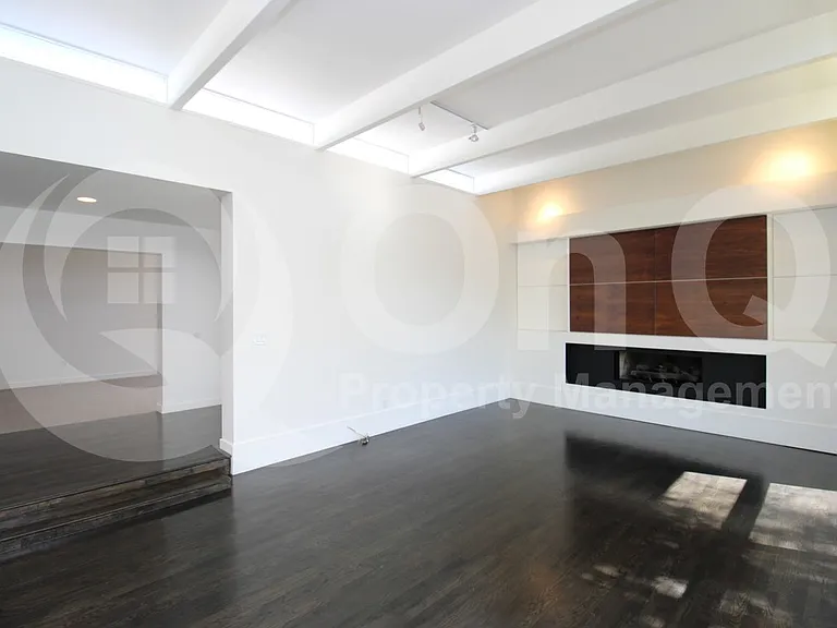 3135 N 48th St — Photo 8