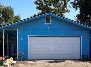 320 Oak St, Paso Robles, CA 93446