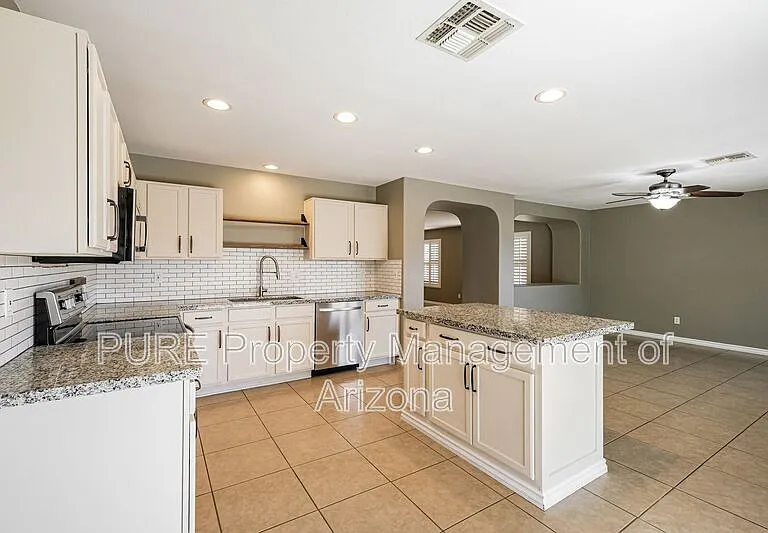 13857 W Ironwood St — Photo 13