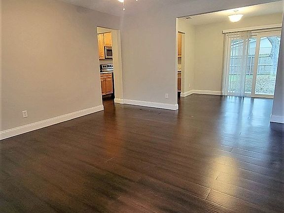 3rd image of 610 Briarcliff Dr