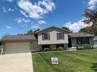 612 Carmen Pl, Fremont, OH 43420