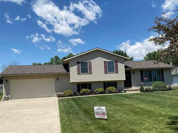 612 Carmen Pl, Fremont, OH 43420