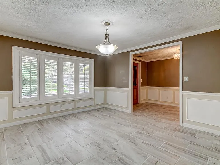 10406 Reclinata Ln — Photo 22