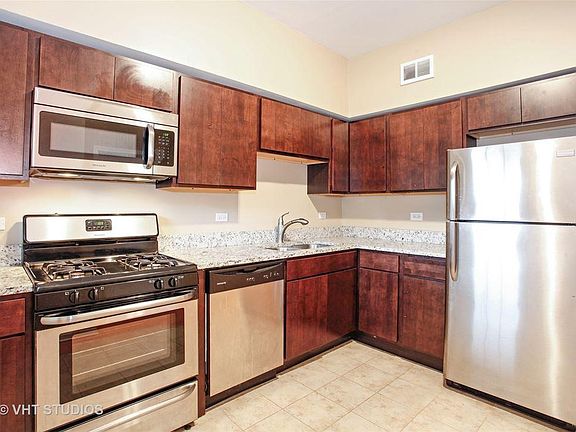 5th image of 1327 W Foster Ave #2