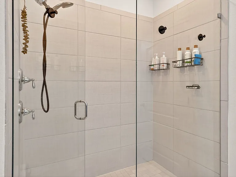 8412 Karrer Ter — Photo 24