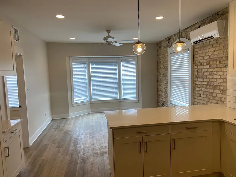 748 Fulton St W #3 — Photo 3