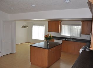 15616 Winnebago Rd, Apple Valley, CA 92307