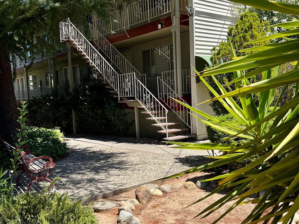 1st image of 167 Villa Ave #14