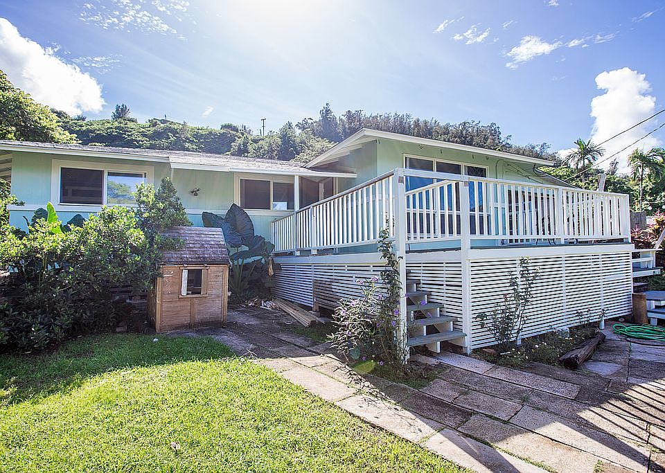 Single family with 3BR, 2BA 