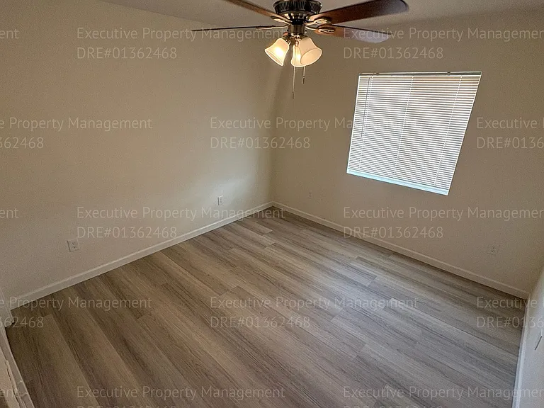 1928 Doolittle Ave — Photo 10