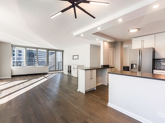 4th image of 400 E Randolph St APT 3629
