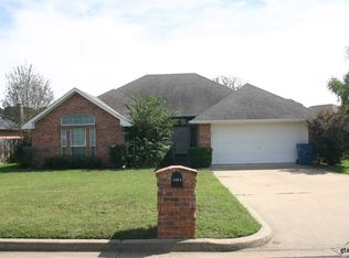 1904 Waterton Cir, Whitehouse, TX 75791